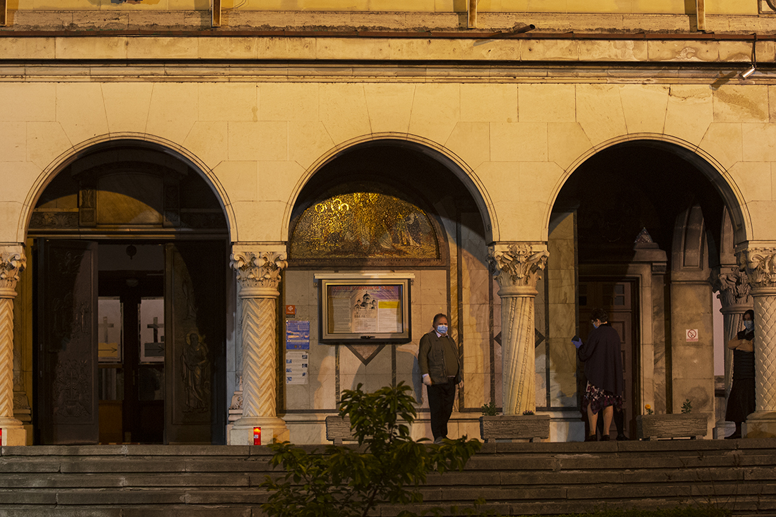 Cașin, Bucur Ciobanu, locurile altădată pline. Imagini cu bisericile din București, în noaptea de Înviere