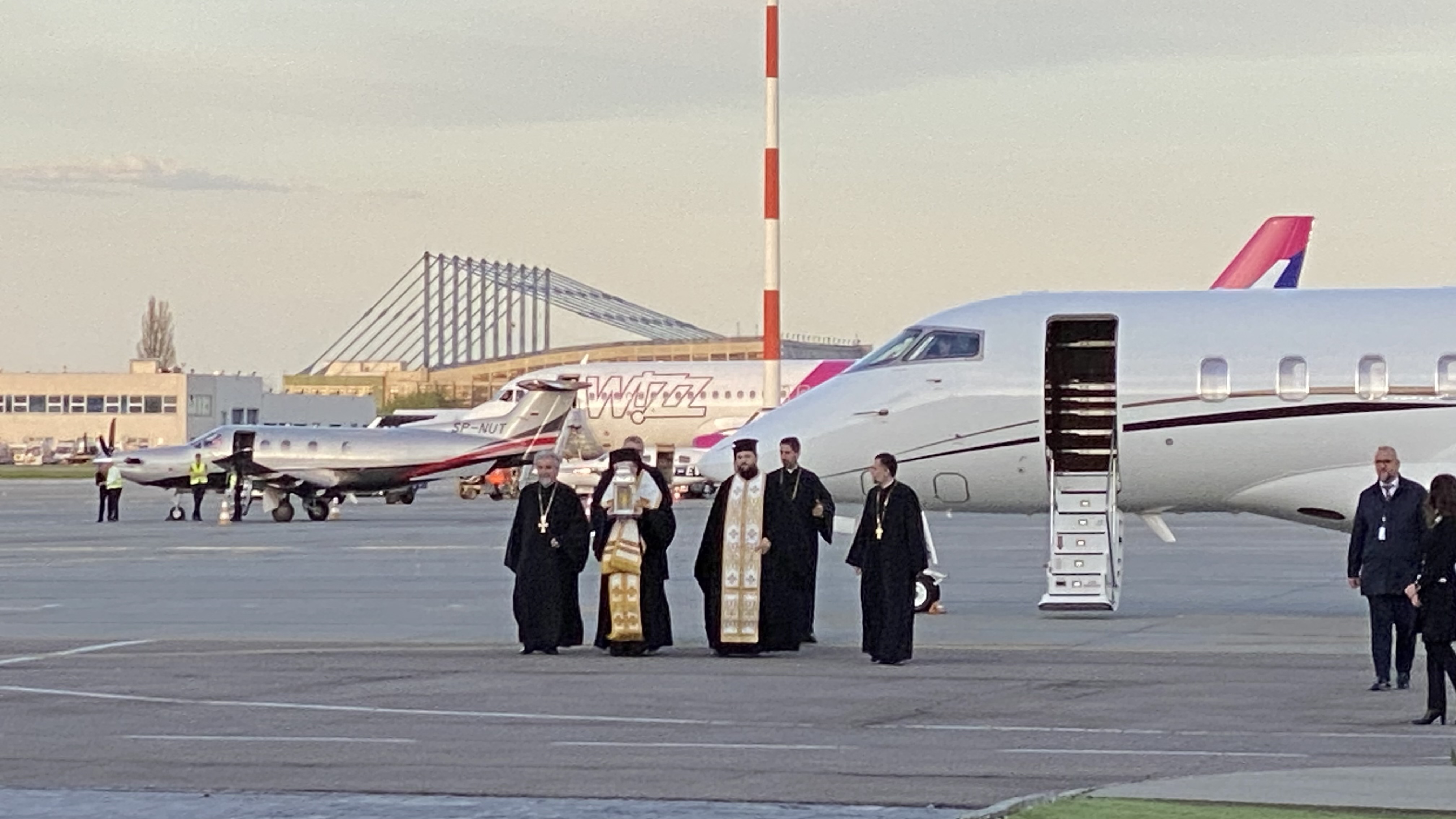 Hristos a înviat! Imagini de la liturghia de Înviere de la Patriarhia Română, oficiată de Preafericitul Daniel