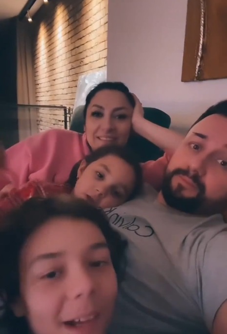Cât timp va lipsi Cătălin Măruță de la PRO TV. Andra l-a însoțit la spital: „Cum aș fi stat eu acasă, iar el să vină la operație singur?”
