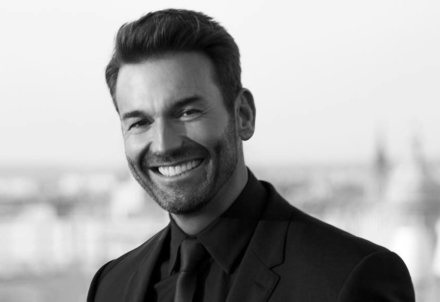 Kicsoda valójában Csipak Péter a milliárdos, aki elcsavarta Galambos Boglárka fejét?