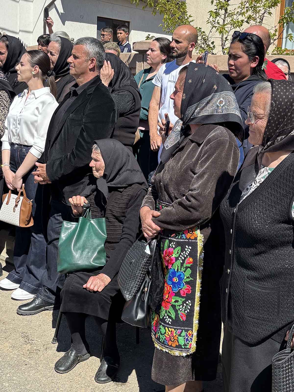 Boboșarca, Duminica Mironosițelor, în satul bulgarilor din Băleni Sârbi: „Doamne Dumnezeule! Ne bucurăm de El în salata, în varza și Învierea pe care ni le dă!”