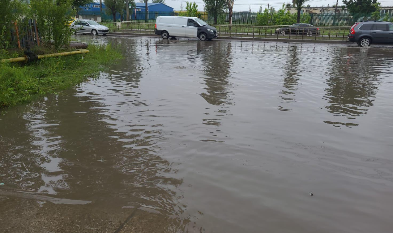 România, sub amenințarea inundațiilor în următoarele zile: Primăriile din București au fost avertizate, întâlnire de urgență la Ministerul Mediului