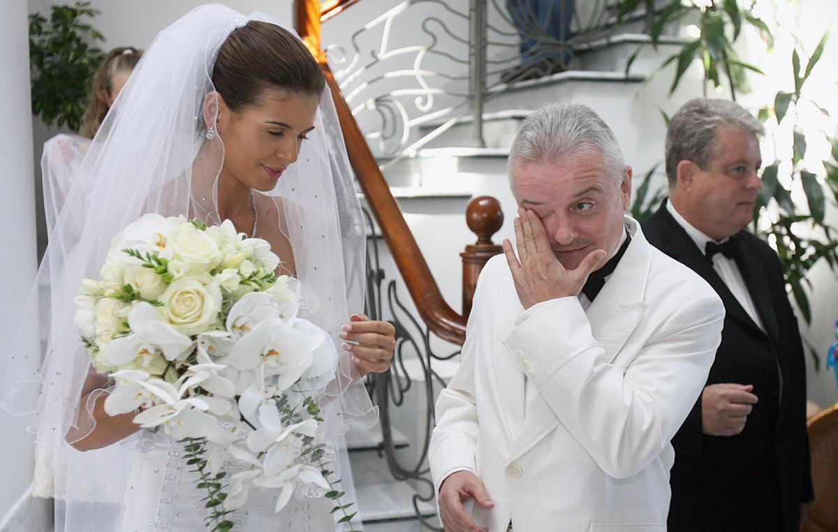 Irinel Columbeanu a întrerupt legătura cu fiica sa: „Nu vreau să deranjez lucrurile din casa aceea de la Malibu”. Irina locuiește cu Monica Gabor și Mr. Pink