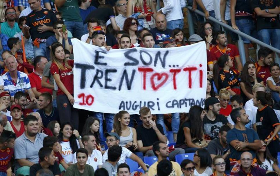 Legenda vie a Romei: Francesco Totti - 21 de ani sub culorile giallorosso!