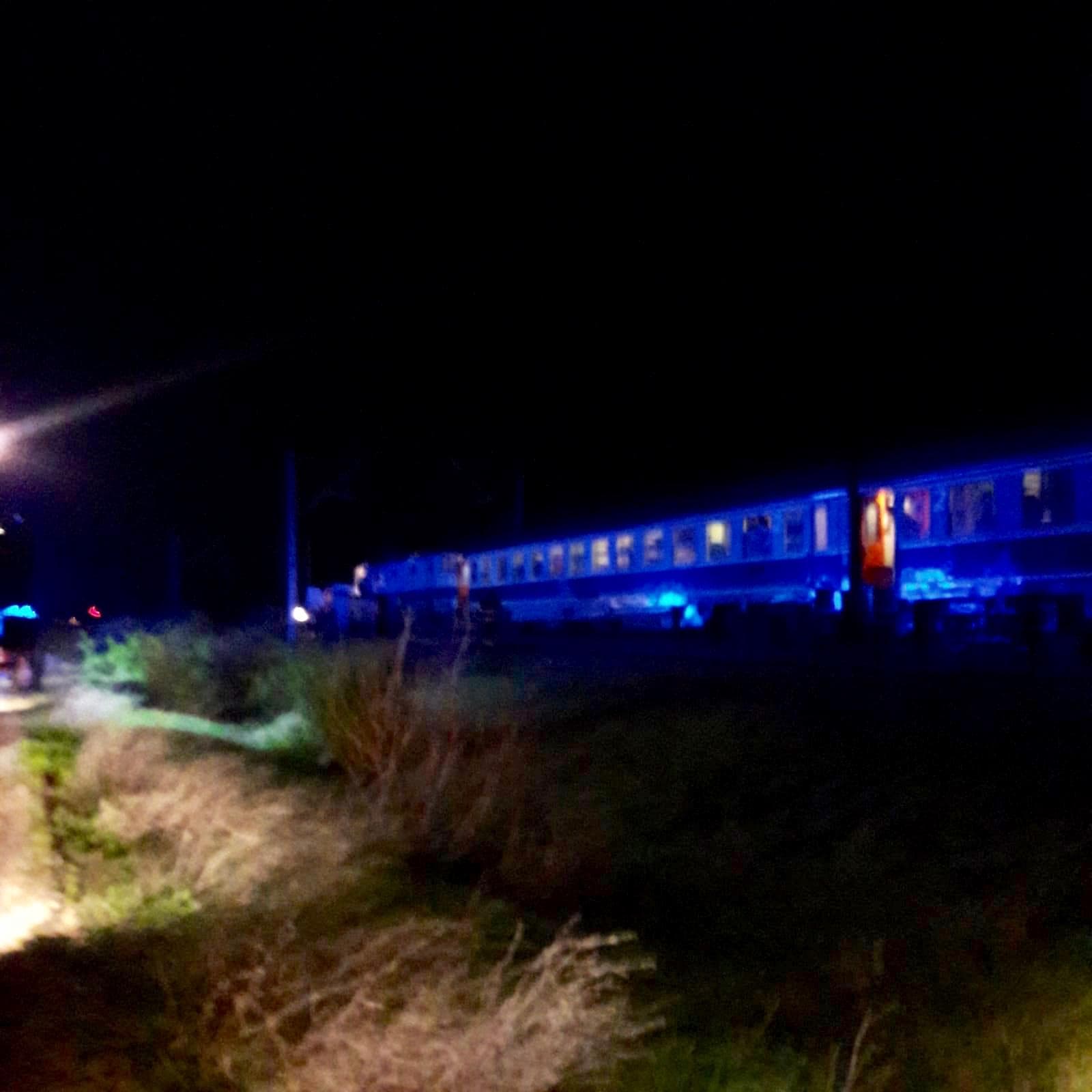 UPDATE/ Accident soldat cu patru morți, în Buzău! Un microbuz a fost lovit de tren