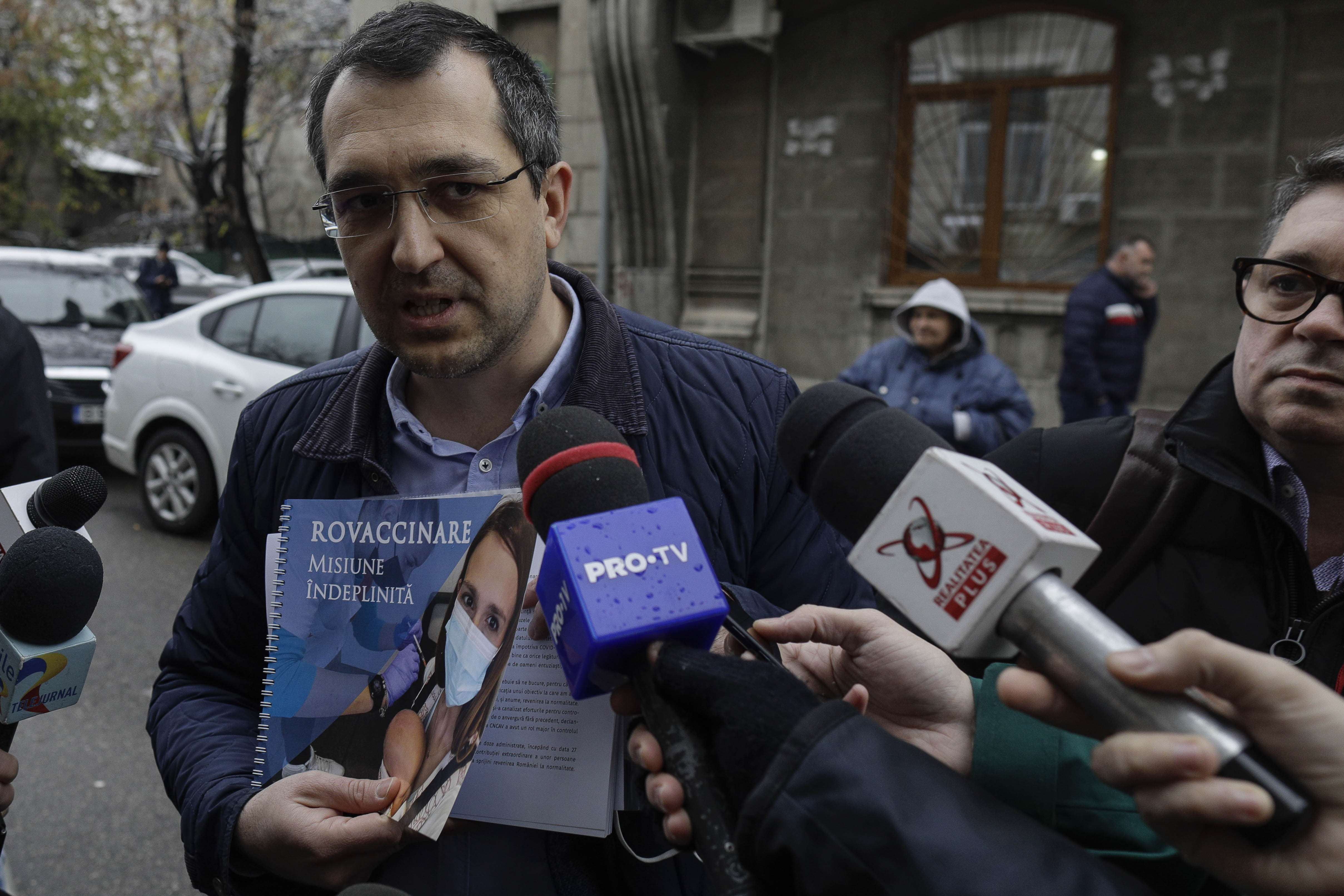 Vlad Voiculescu și Ioana Mihăilă, acuzați oficial în dosarul vaccinurilor anti-COVID. Ce au afirmat foștii miniștri ai Sănătății