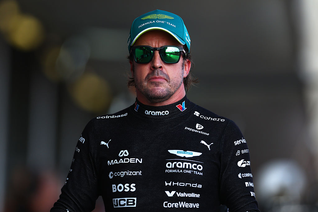 Fernando Alonso a frászt hozta a szurkolóira, majd nagy bejelentést tett – videó