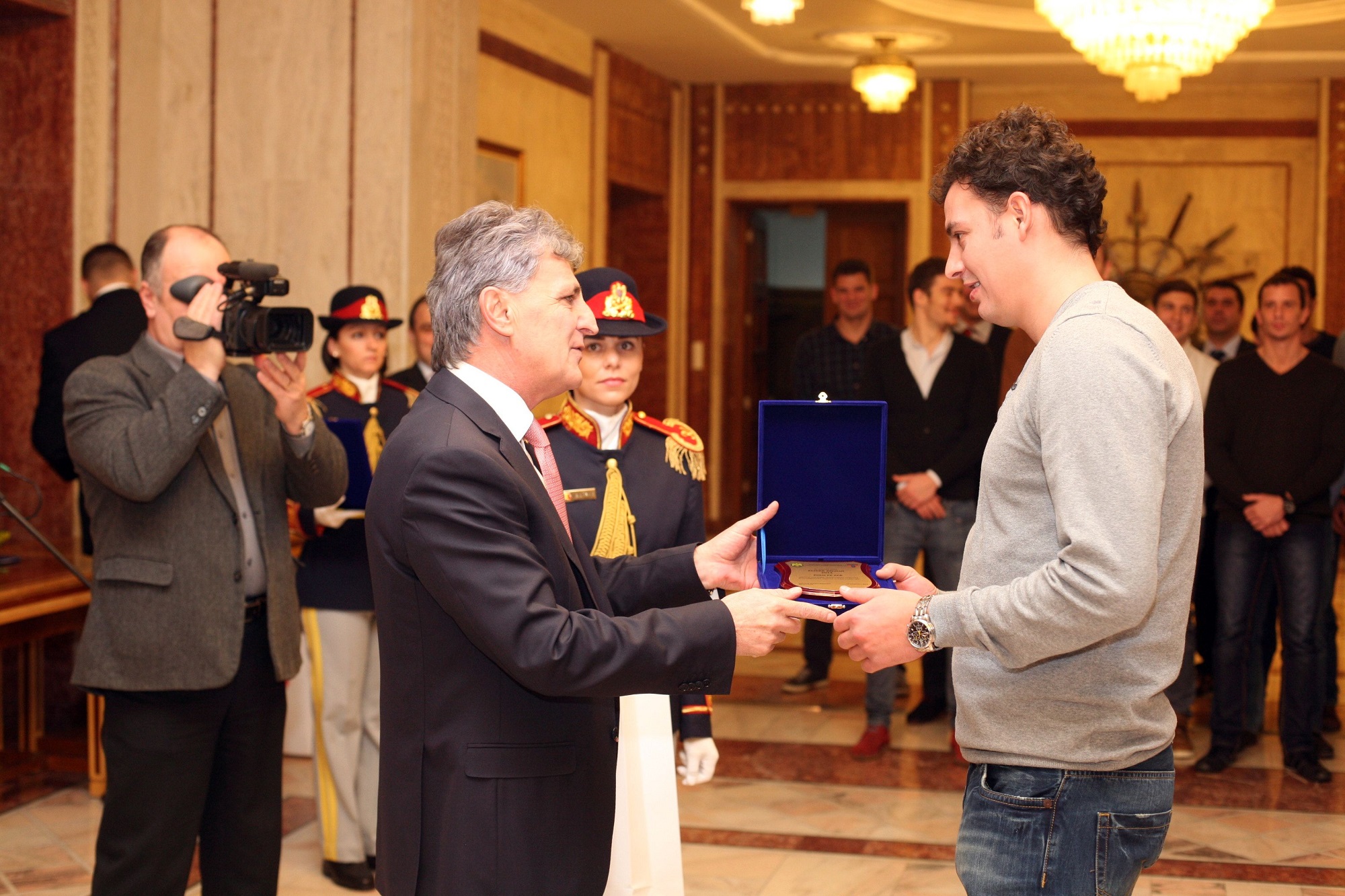 În război cu Gigi Becali, CSA Steaua i-a premiat pe campioni / GALERIE FOTO