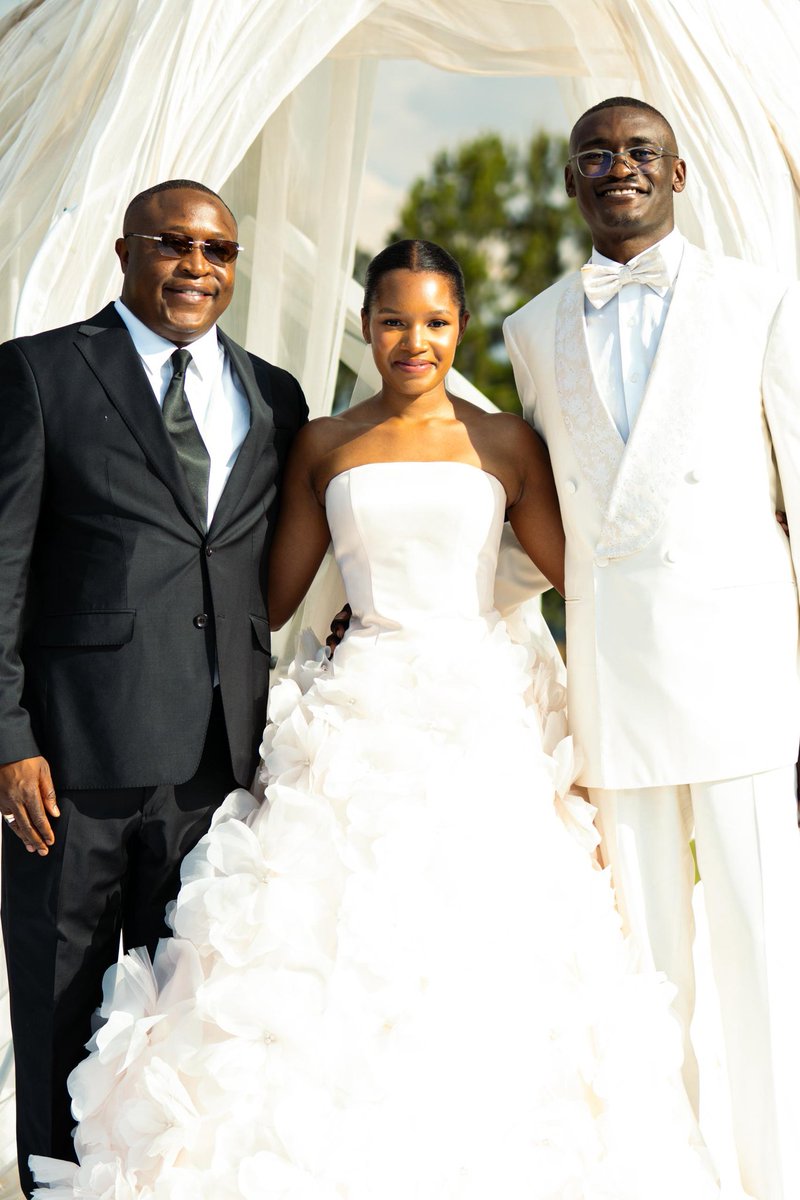$2.5 million cash, 33 hectares and millions more: Inside Zimbabwe's extraordinary $20 million wedding