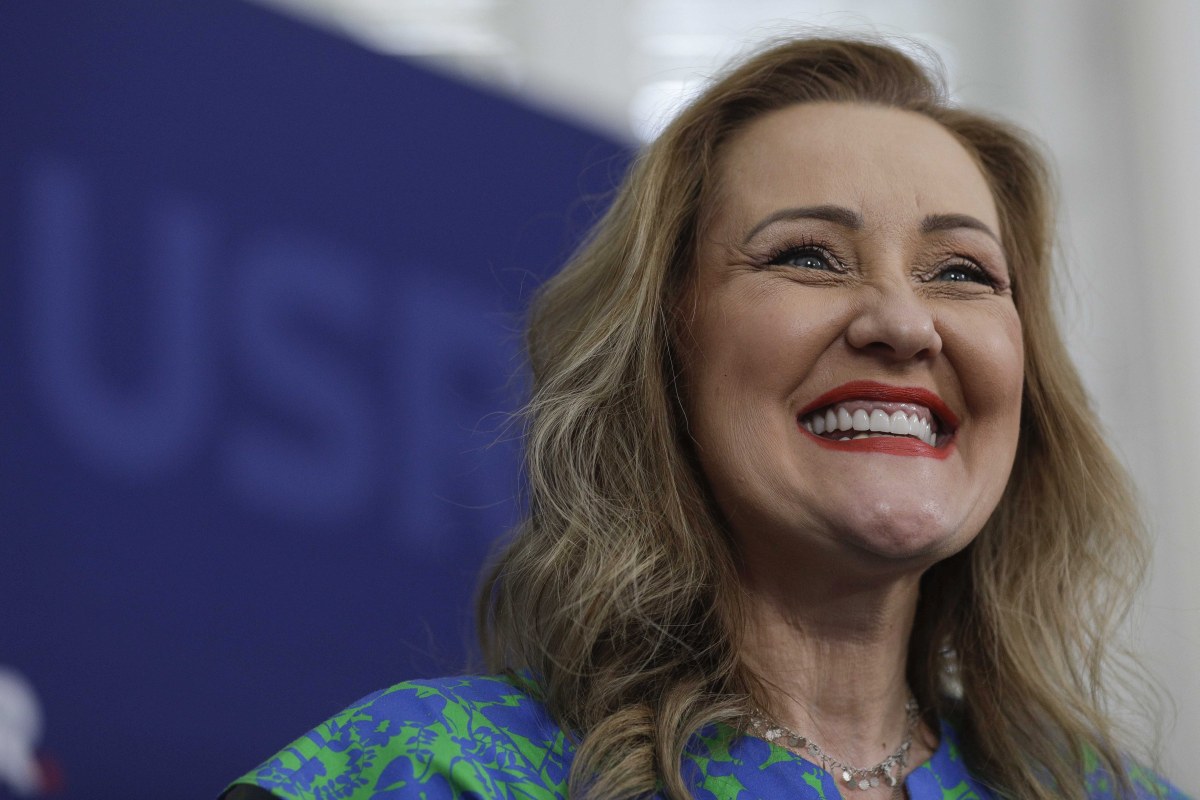 Cine este Elena Lasconi, noul președinte USR: de la o carieră în televiziune la candidatura pentru președinția României