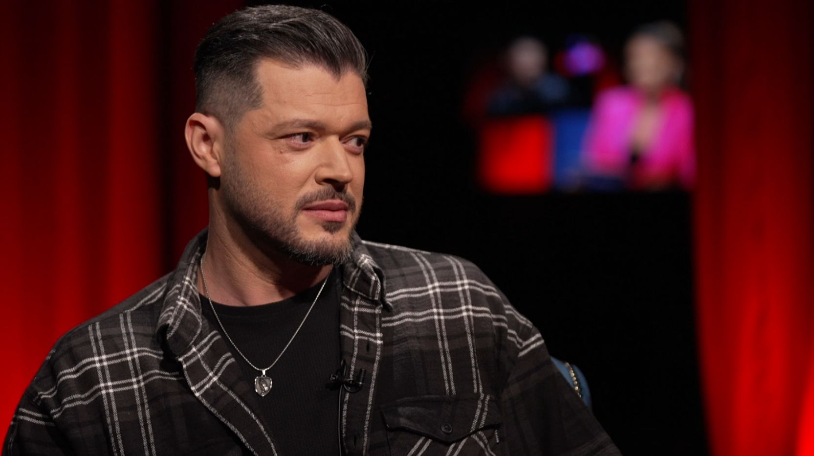 Victor Slav și Bianca Drăgușanu s-au contrazis la TV. Dialogul savuros dintre cei doi: „Regreți că te-ai căsătorit?”