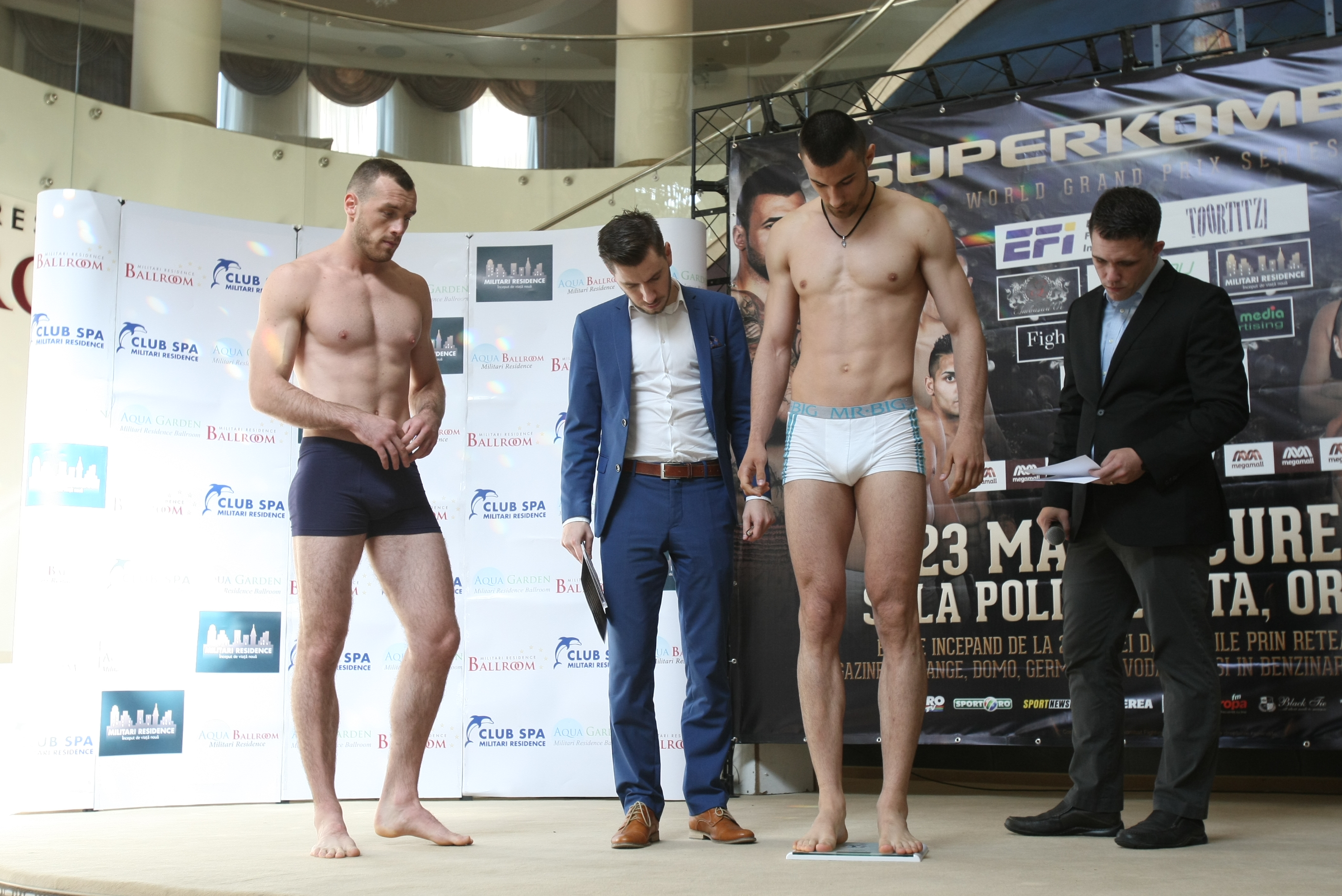 Luptătorii de la Superkombat București au trecut cu bine de proba cântarului oficial / GALERIE FOTO