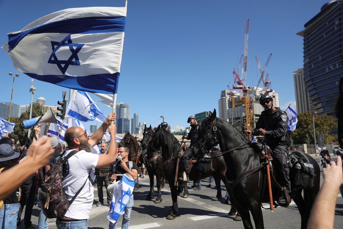 Proteste de amploare în Israel față de reforma judiciară. Manifestanții au blocat accesul la aeroportul din Tel Aviv