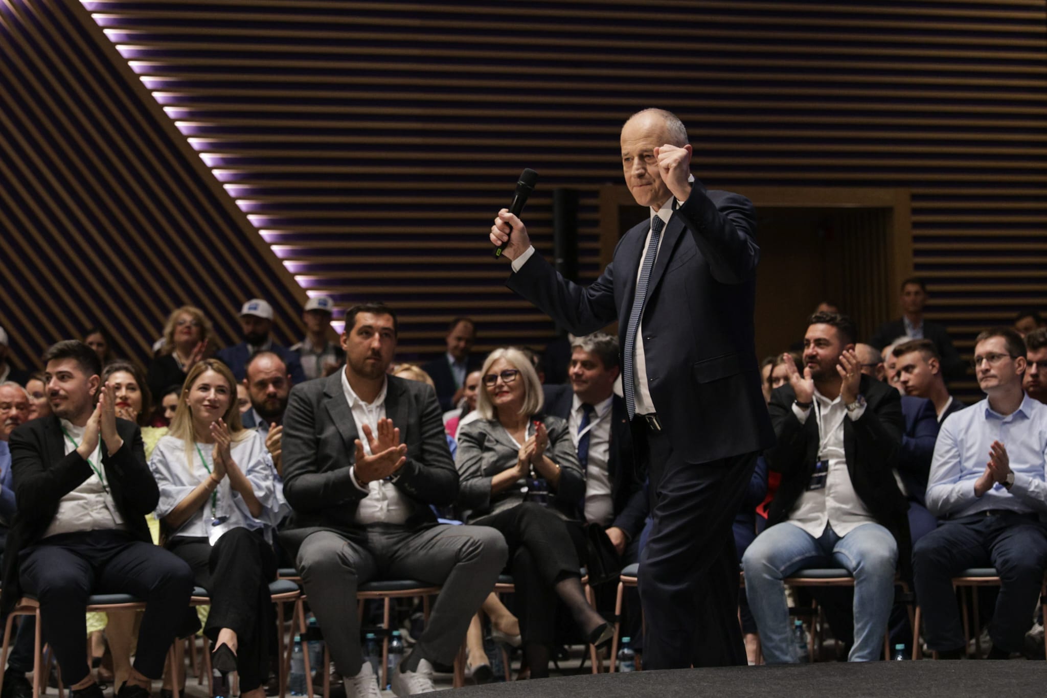 Mircea Geoană și-a lansat programul politic „Angajamentul pentru România: Schimbarea adevărată pentru un deceniu al renașterii naționale”