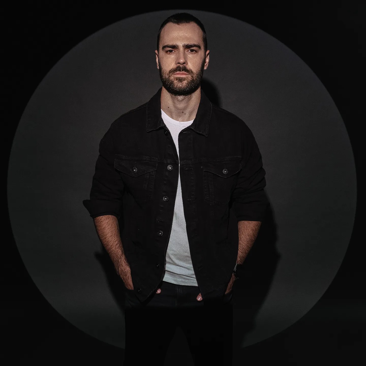 Denis Hanganu a spus locul cărui actor și-ar dori să-l ia pentru o zi: „Să văd cum e să intri în pielea lui”