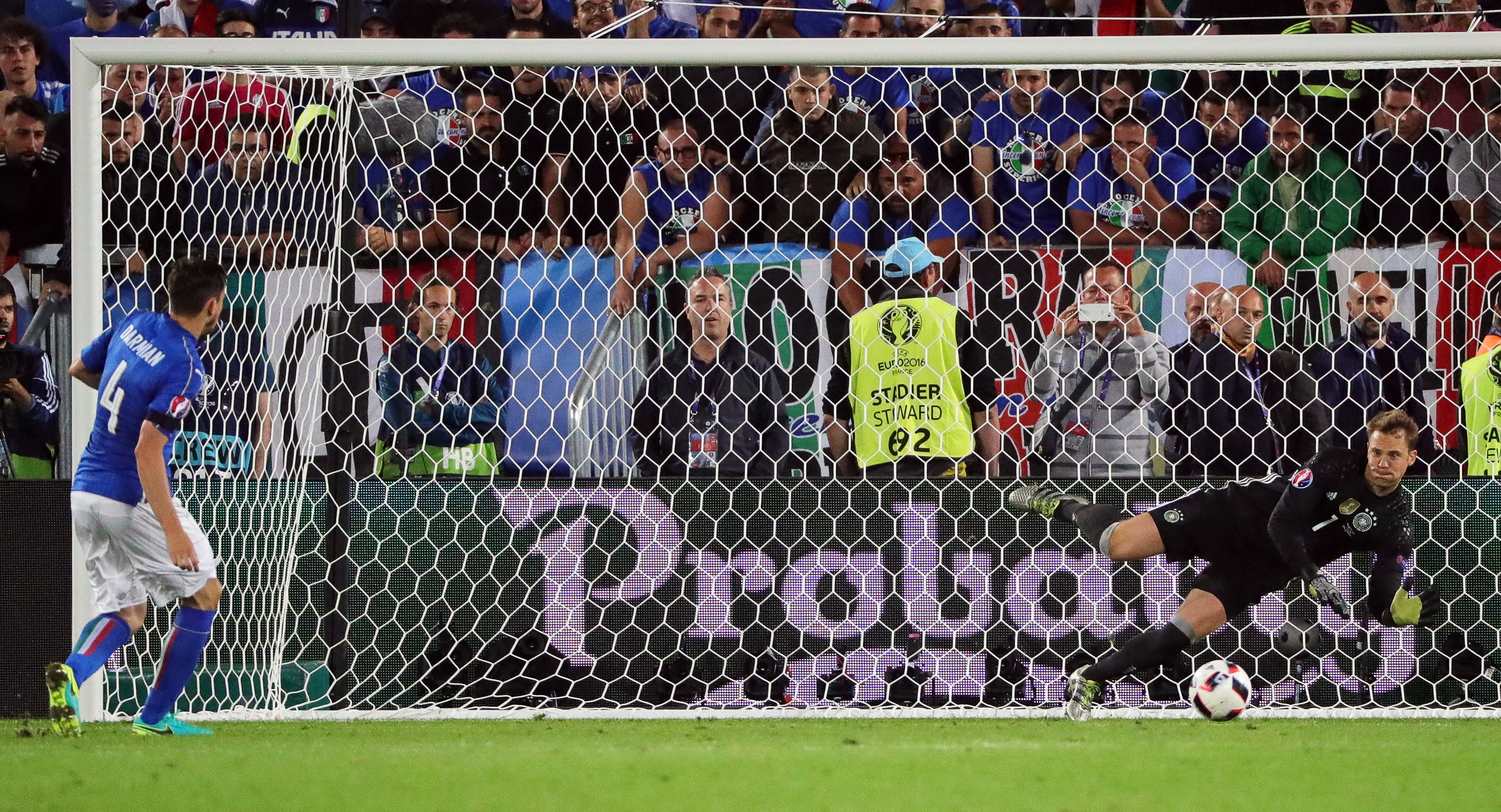 Euro 2016. Germania și Italia au egalat cea mai lungă serie de lovituri de departajare din istorie. Squadra Azzurra a pățit-o și în 1980 | GALERIE FOTO