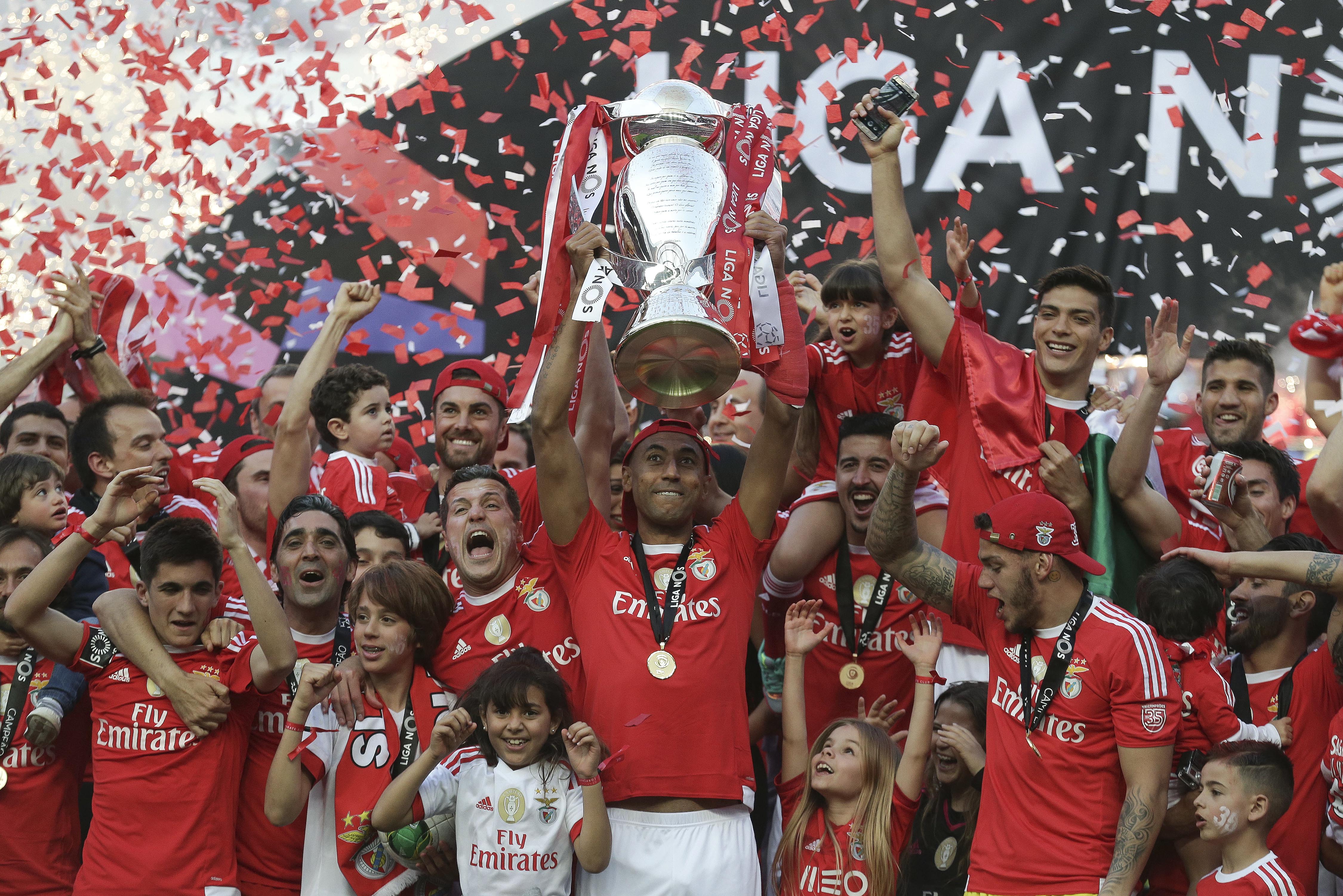 Benfica a cucerit al treilea titlu consecutiv în Portugalia şi al 35-lea din istoria clubului