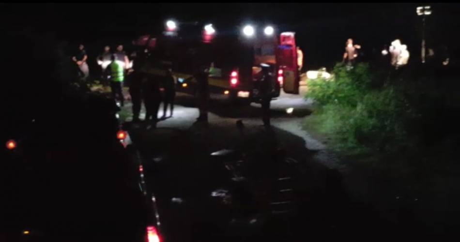Pescar mort după ce a căzut cu mașina în râul Olt. Imagini terifiante în apropiere de Slatina