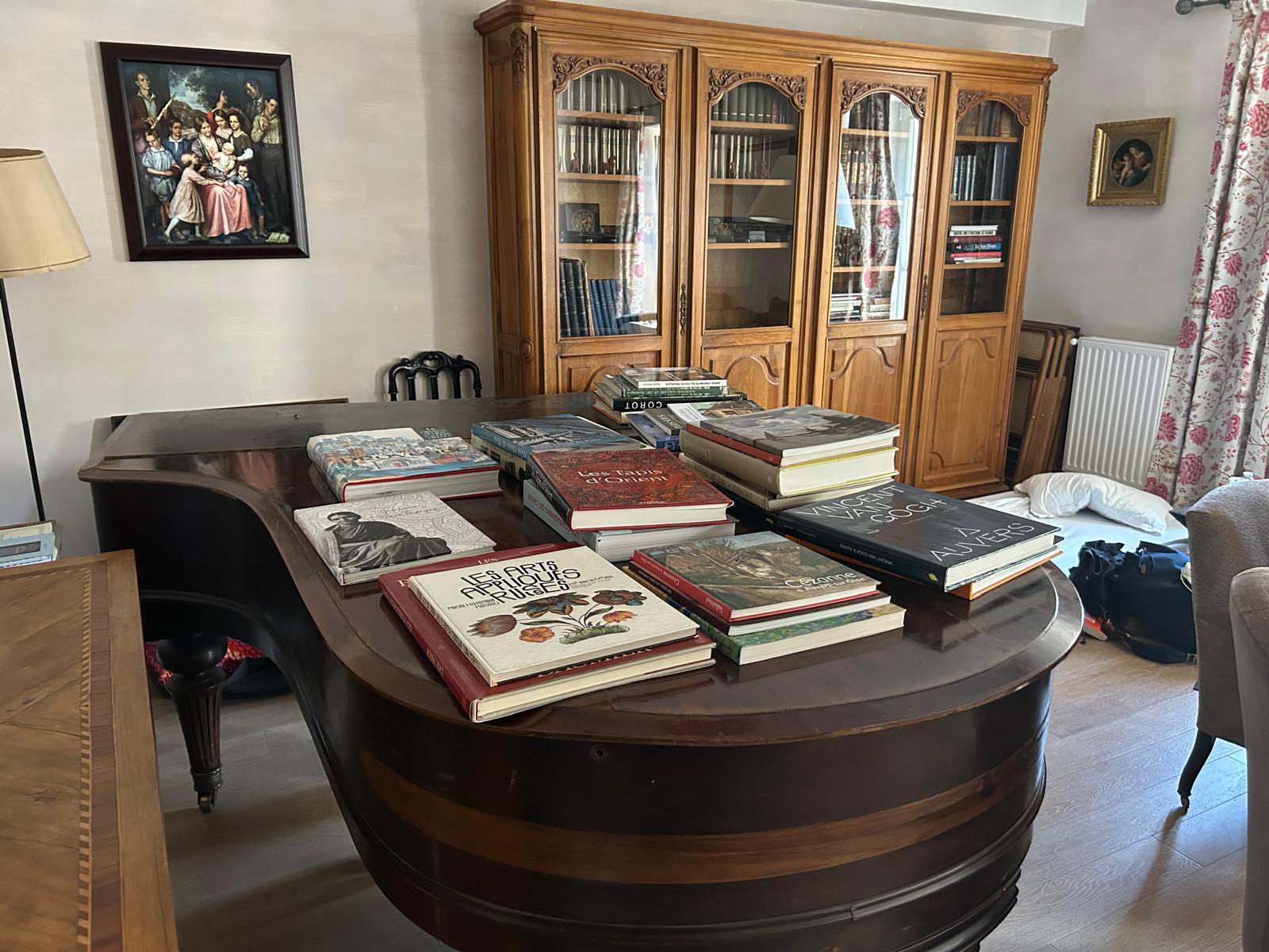 La istoricul Laurent de Gaulle, strănepotul lui Charles de Gaulle, la hanul deschis în Valmondois, în casa părintească: „Generalul a fost în această grădină, la nunta părinților mei”