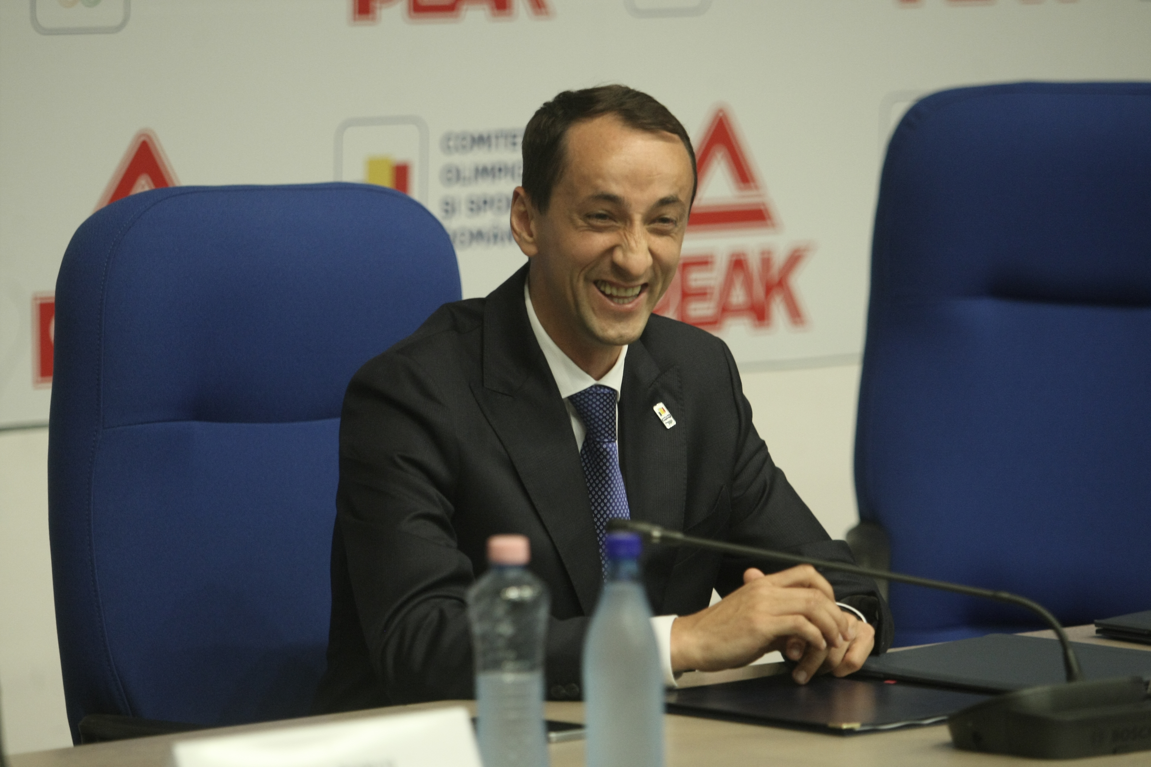 Președintele COSR, Mihai Covaliu, este mulțumit de noul echipament al olimpicilor: ”Dacă firma Peak e bună pentru NBA, e bună și pentru România”