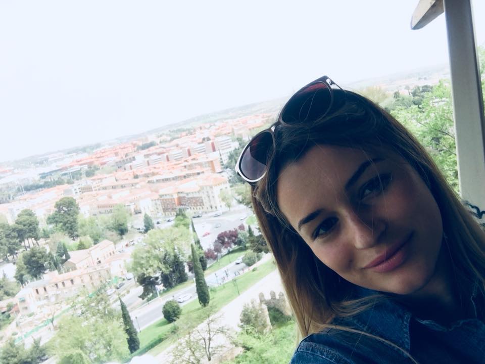 Alexandra Tănase, polițista care e șef de post în Vrancea, la doar 23 de ani. "E aproape un copil"