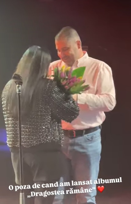 Ce s-a întâmplat la concertul Andrei din Canada. Bărbatul care a urcat pe scenă: „Trebuie să refacem poza, că asta nu mai e realitatea”