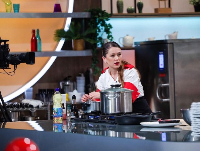 Cine este Nina Hariton, câștigătoarea „Chefi la cuțite”, sezon 11. A fost nevoită să renunțe la bucătărie și a devenit agent imobiliar