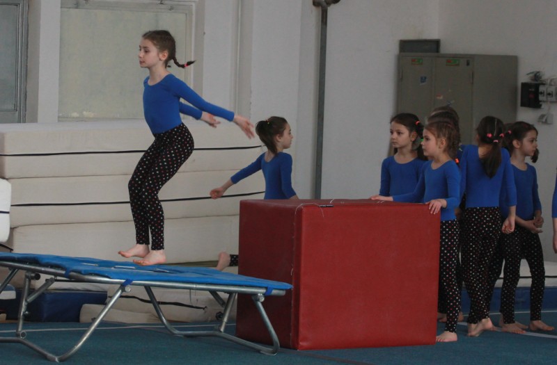 O zi din viața unor gimnaste: cu cântec spre sală, înainte! (EPISODUL 2) / FOTO&VIDEO