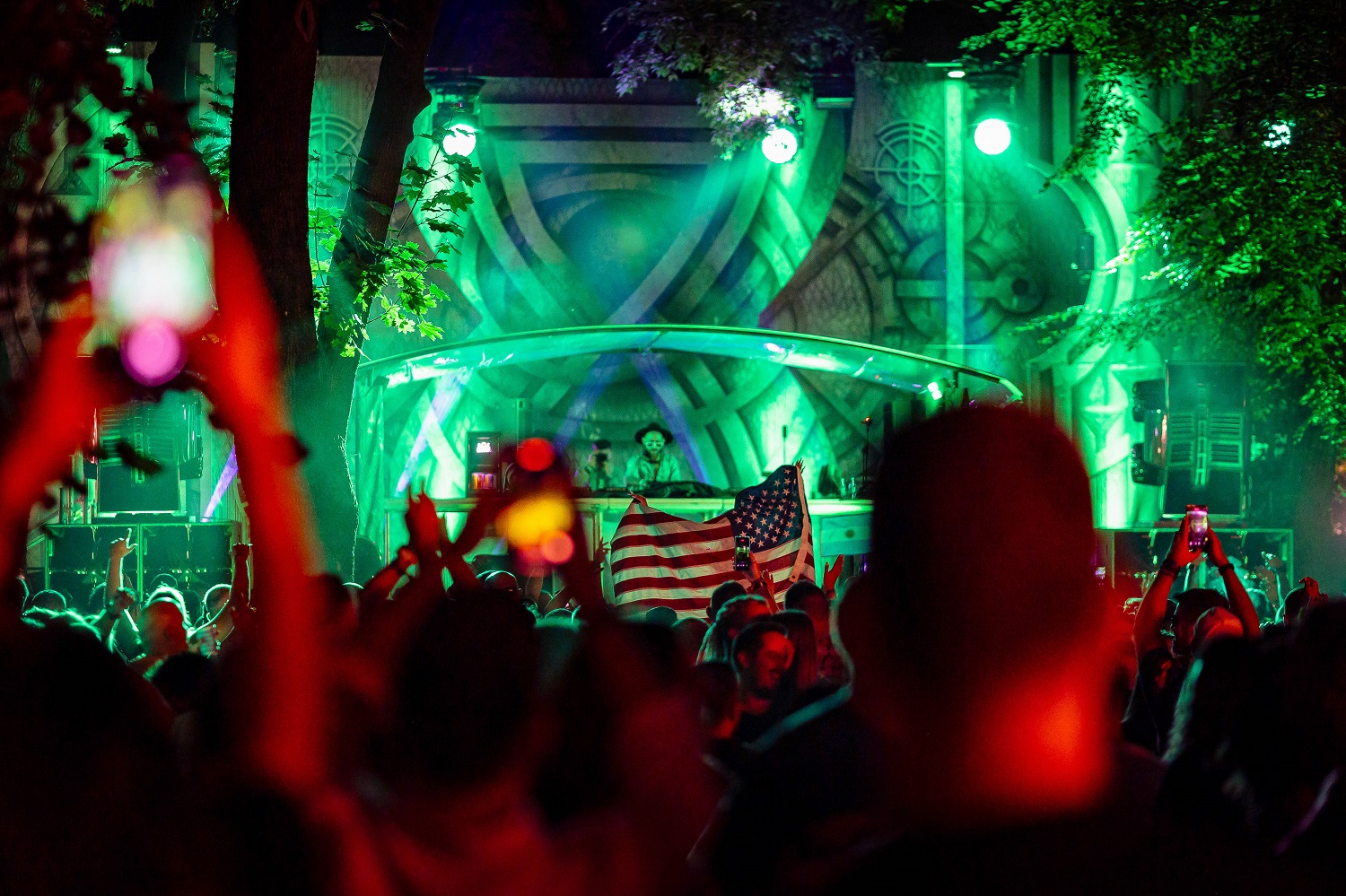 Câți oameni au fost la UNTOLD 2024, în prima zi de festival. Irina Rimes a fost invitată pe scenă de Steve Aoki