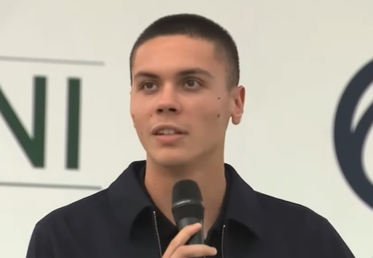 Alexia Eram, zâmbitoare alături de David Popovici după despărțirea de Mario Fresh. Cum și unde i-a pozat Andreea Esca pe cei doi