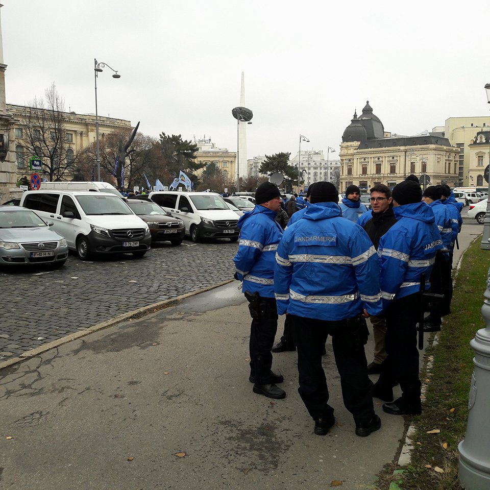 FOTO & VIDEO | Protest al sindicaliștilor din poliție și penitenciare. Reacția MAI