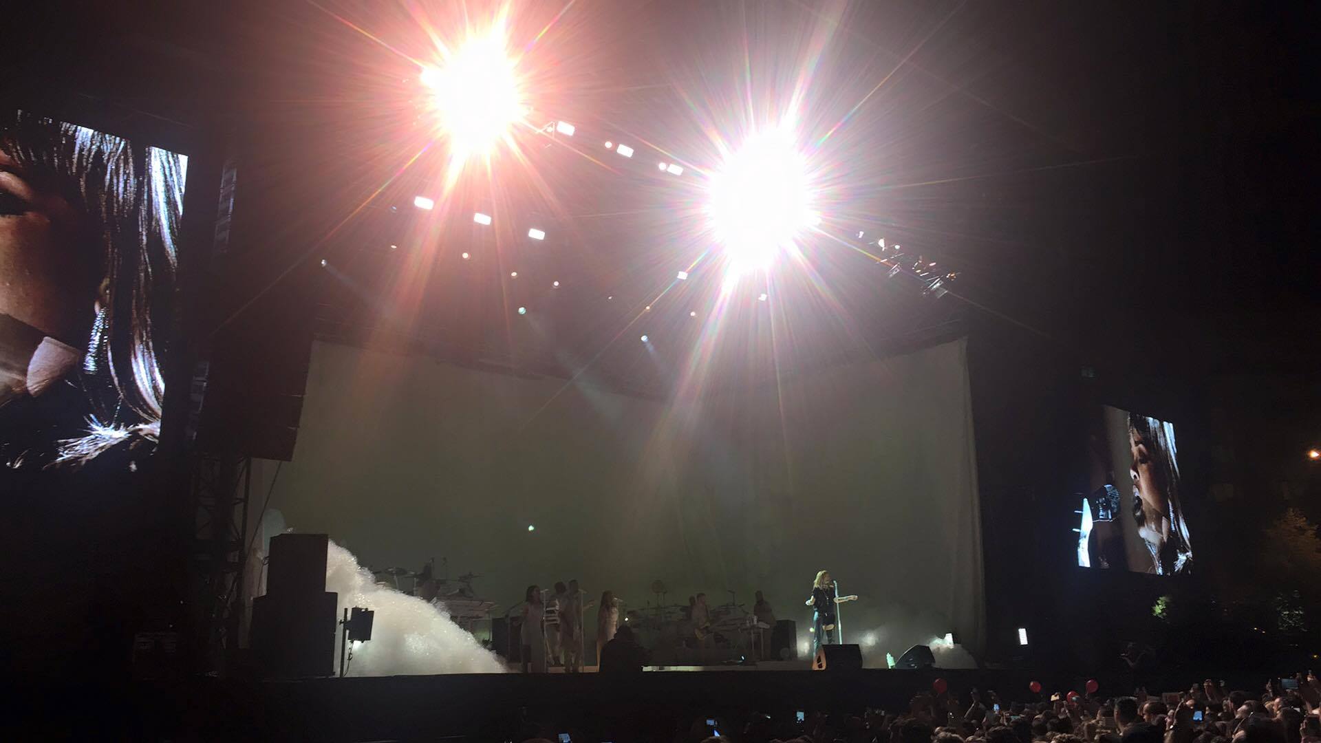 UPDATE | Rihanna a cântat la București, dar la final fanii au fost dezamăgiți. Cum s-a terminat concertul | FOTO