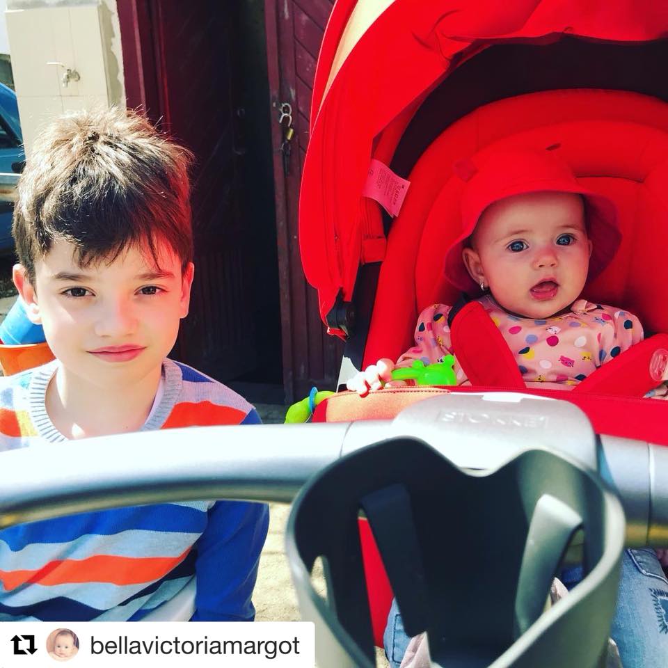 Gabriela Cristea, petrecere de Paște la iarbă verde. Ce familie fericită are | FOTO