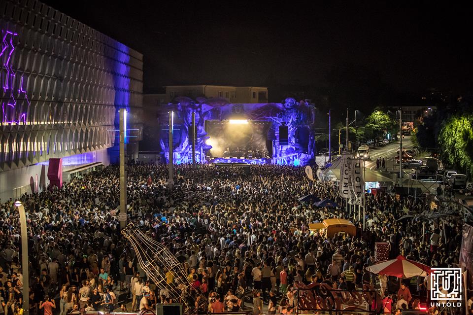 Untold 2016 | Armin van Buuren a făcut senzație în a treia zi de festival: a mixat până la 7 dimineața!