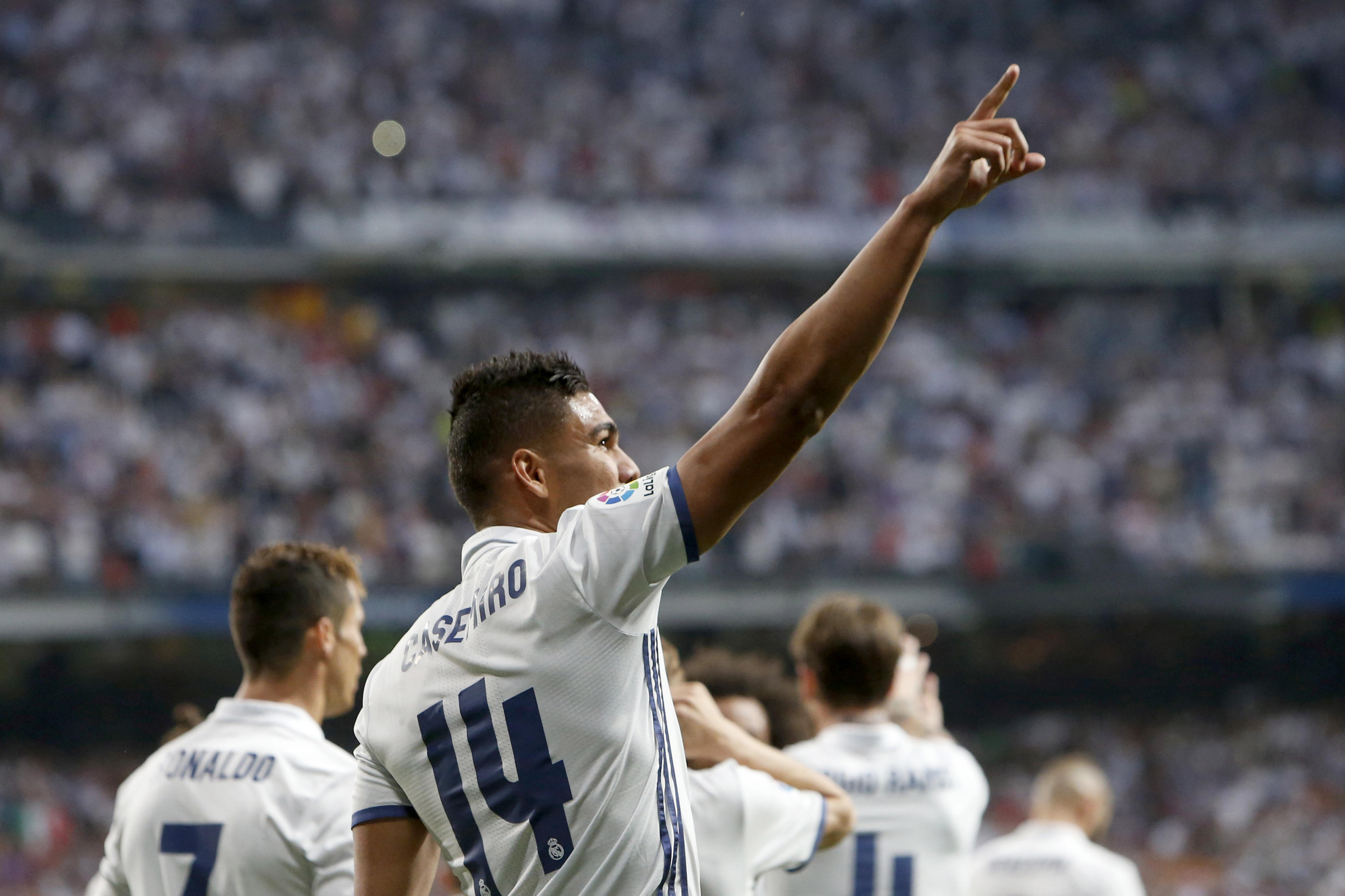 Real - Barcelona 2-3. Umplut de sânge, Messi a adus victoria ”extratereștrilor” la ultima fază și a marcat golul 500 pentru Barca / VIDEO
