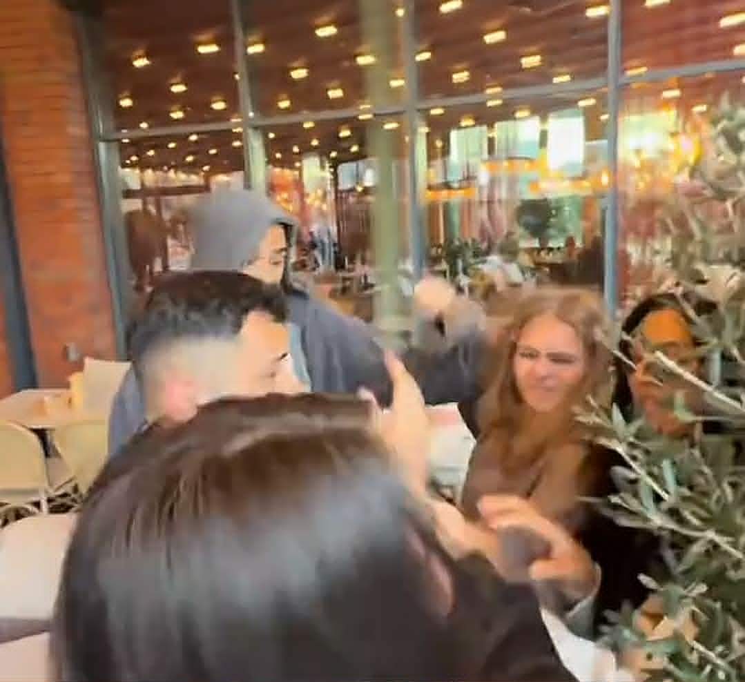 Cum arată Ana Beregoi după scandalul din restaurant cu Andreea Bostănică. Noi imagini: „Cine a sărit la bătaie”