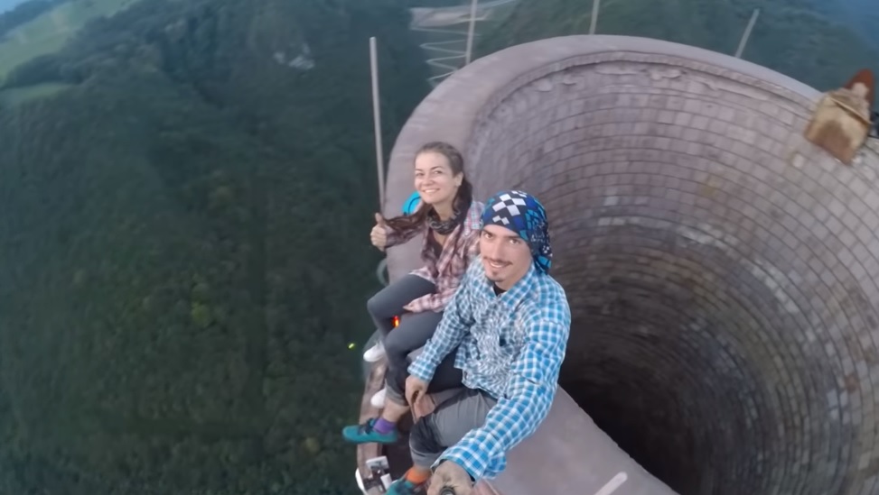 Flavius Cernescu a escaladat cel mai înalt horn din Europa