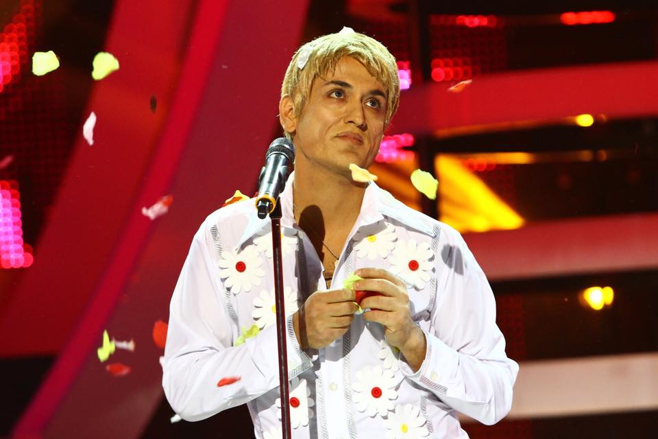 Cum îl imită un artist de la noi pe Cristi din Banat. Asemănarea este uluitoare | FOTO &VIDEO