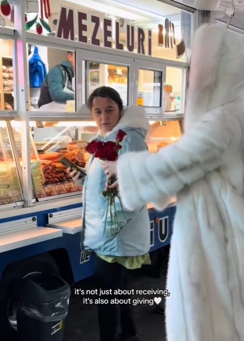 Cum a fost surprinsă Andreea Bostanica în piață. Femeile și-au făcut cruce când au văzut-o: „Nu sunt fan, dar asta mi-a plăcut”