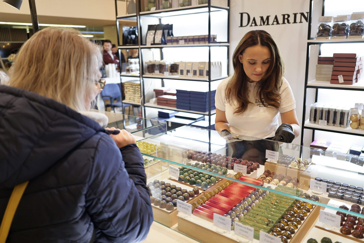 Chocolate Saga 2025: festivalul care sparge toate regulile la Biblioteca Națională. Ciocolată cu vin roșu, parfumuri de lux și praline cu ardei iute