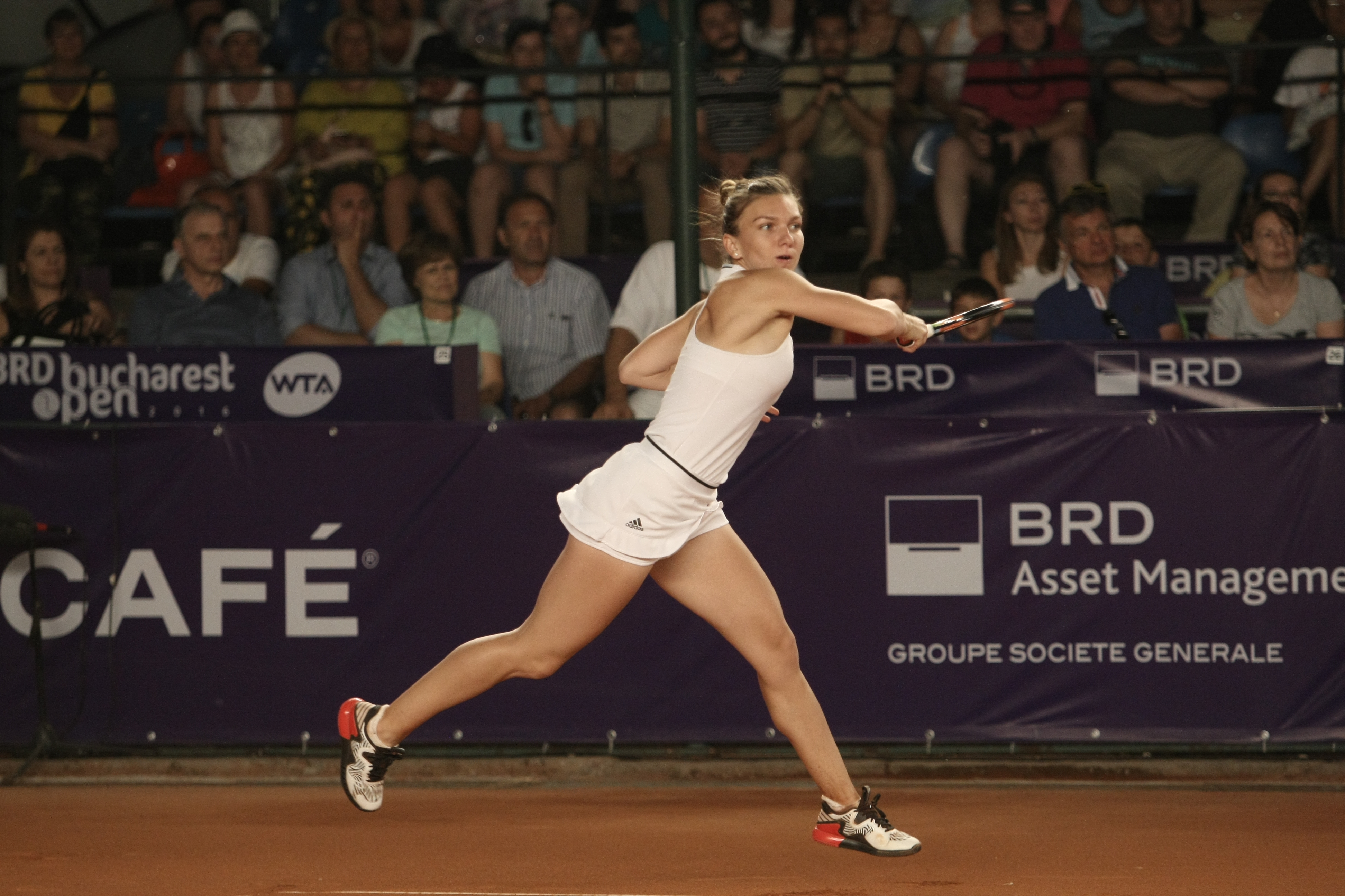 Openul de tenis al României. Cele mai spectaculoase instantanee surprinse la meciul Simonei Halep / GALERIE FOTO