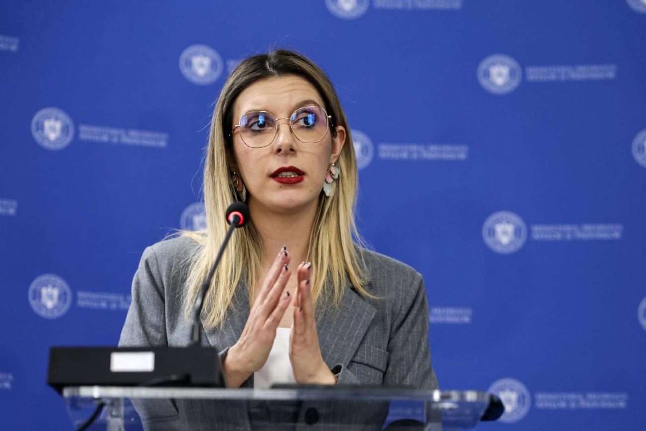Diana Buzoianu a prezentat „Inspectorul balastierelor”, o platformă la dispoziţia românilor: „Vom putea să ştim unde se fac exploatări ilegale”