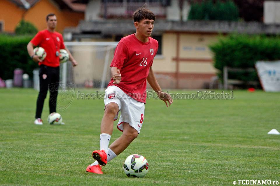 Mușchi de ”câine neîmblânzit”. Feussi dă tonul antrenamentelor lui Dinamo
