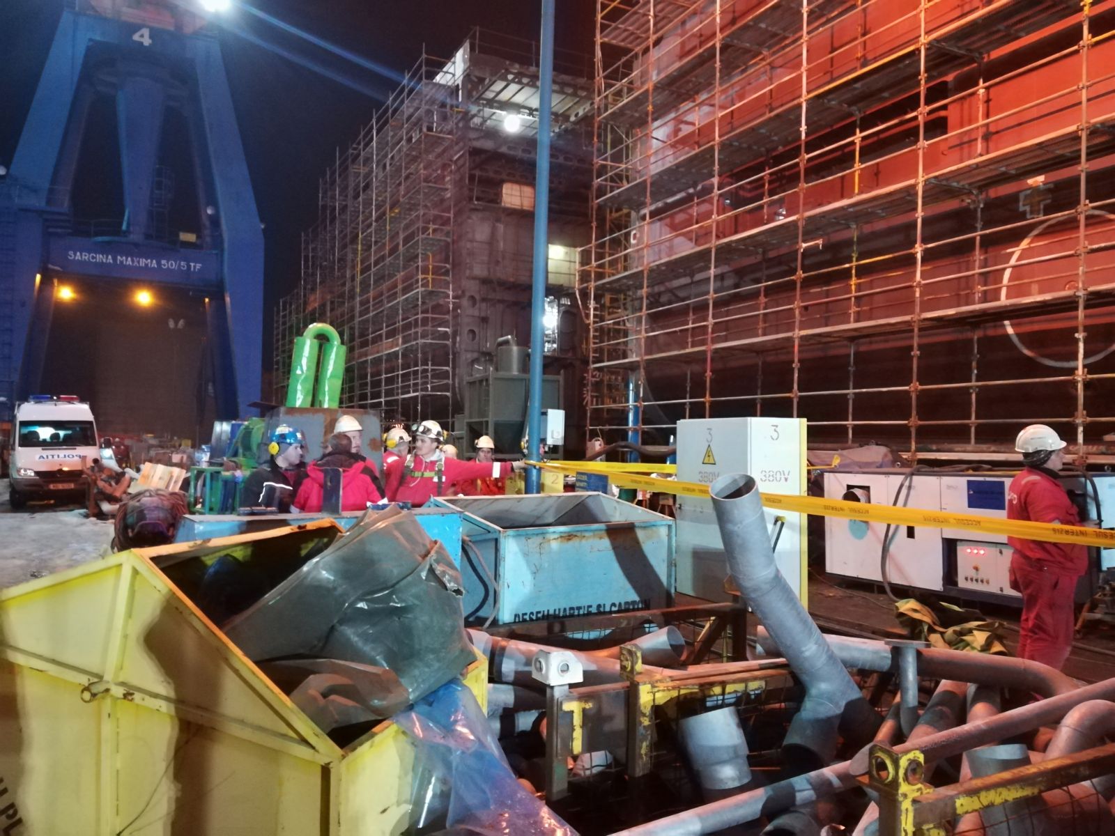 Angajat al Șantierului Naval Vard din Tulcea, mort după ce și-a strivit capul între perete și o piesă metalică | FOTO&VIDEO