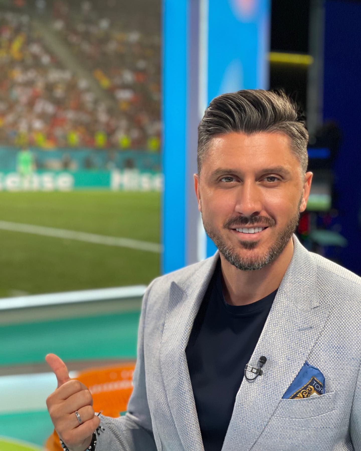 Șase celebrități au semnat cu PRO TV: „Marfă frumoasă, trupă rea”. Cine sunt vedetele care apar în poza „scăpată” pe net