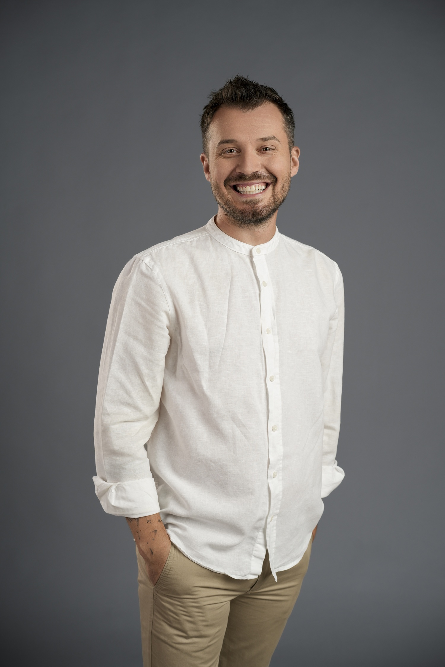 Schimbări la Antena Stars. Ce se întâmplă cu jurnalul prezentat de Geanina Ilieș și cu emisiunea „Mireasa. Direct din culise”