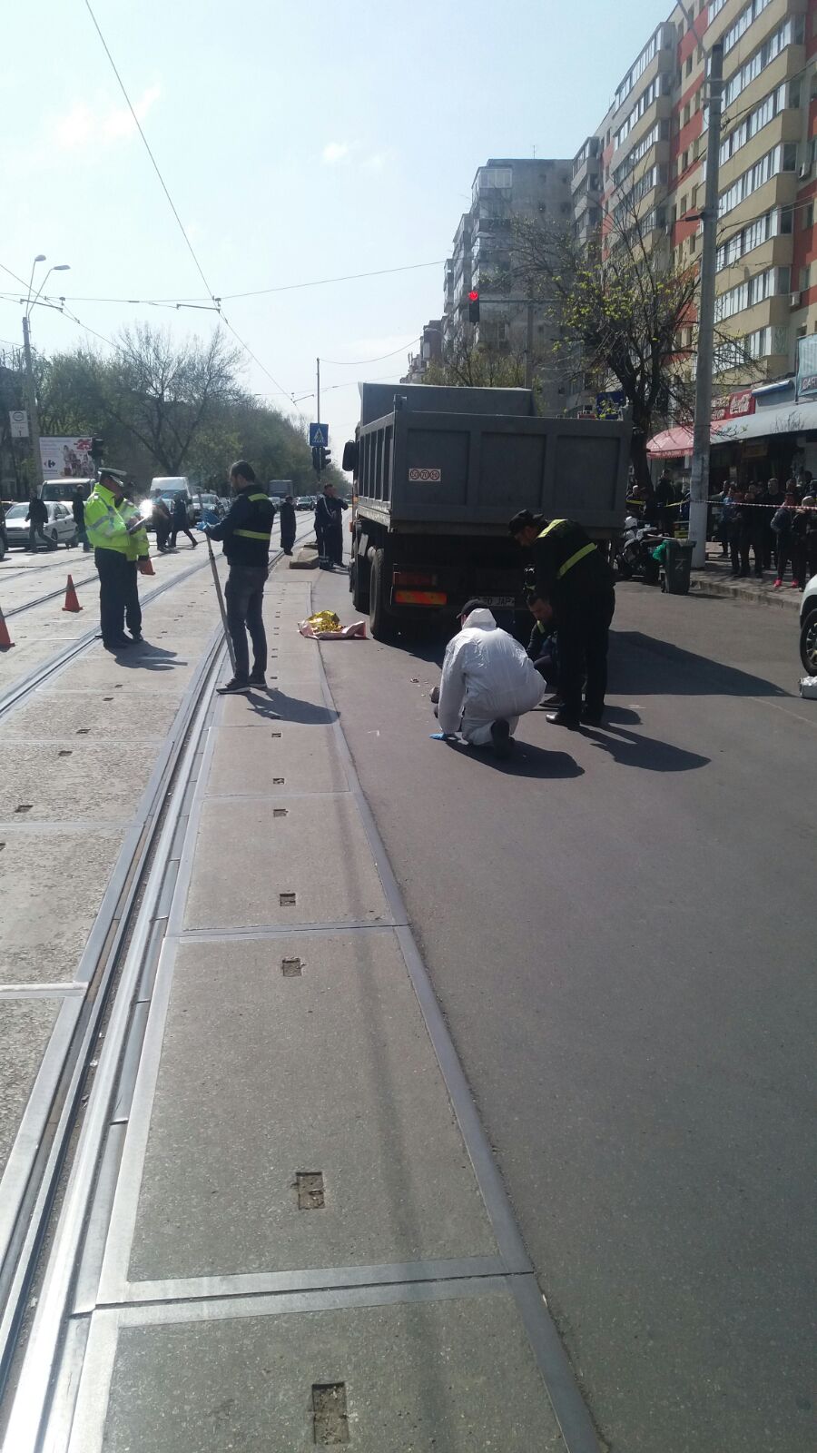 FOTO EXCLUSIV/ Mărturia șocantă a șoferului de camion care a călcat o bătrână. I-a marcat și pe anchetatori