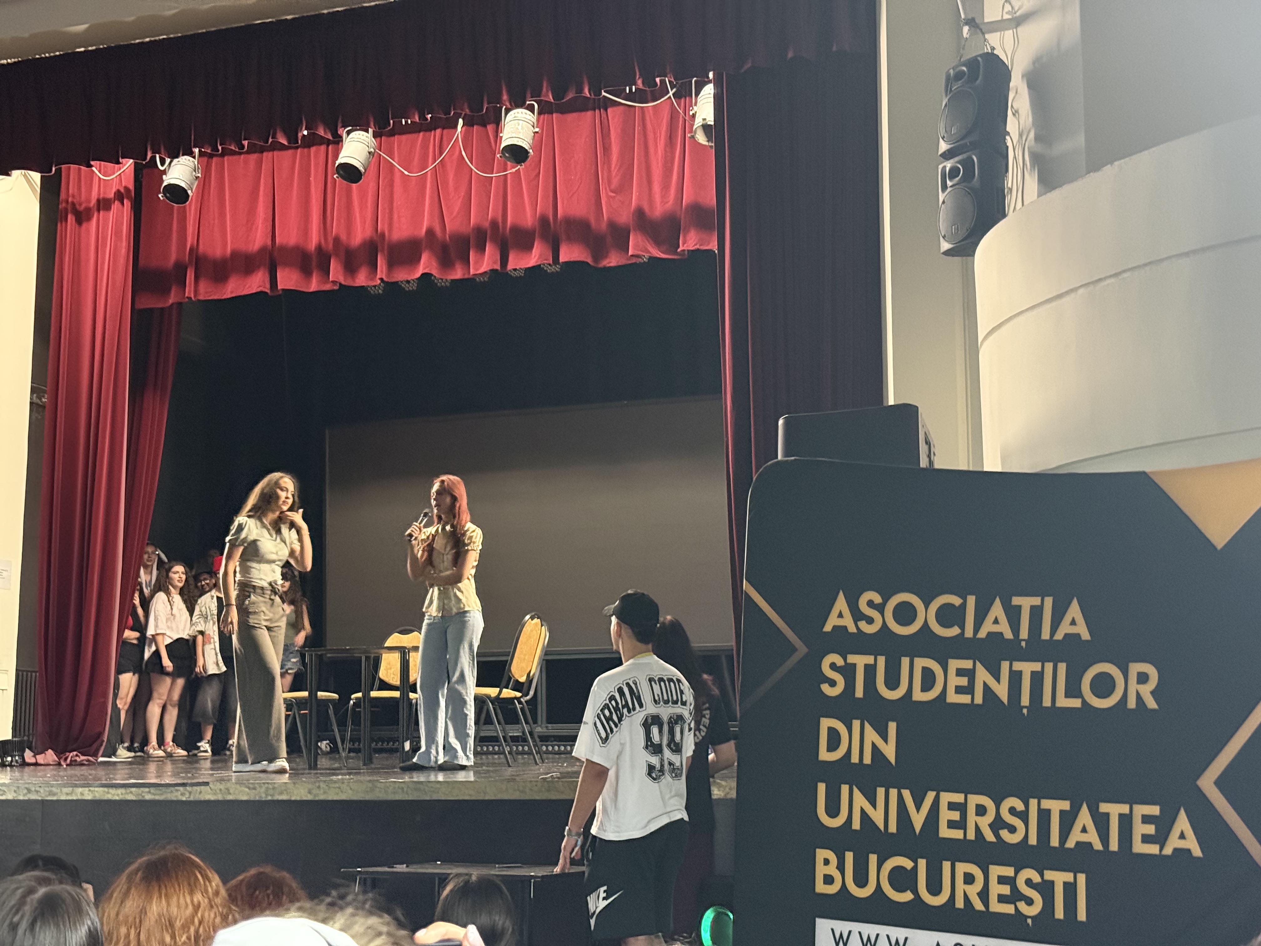 Cea mai mare tabără pentru elevi este organizată de Universitatea din București, la un preț foarte accesibil