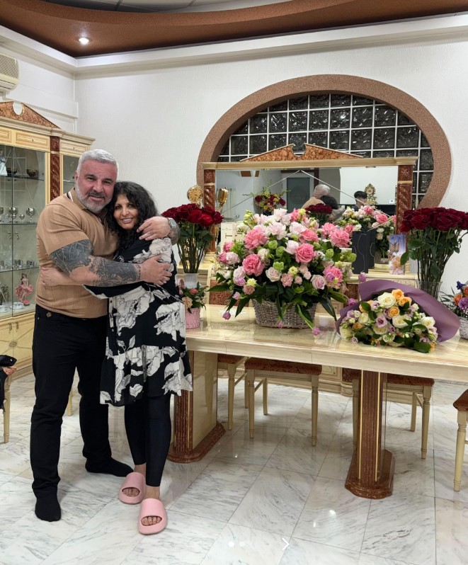 Primele imagini din sezonul 2 „Cămătarii”. Nuțu și Sile Cămătaru, familia și oameni din justiție, în documentarul PRO TV și VOYO