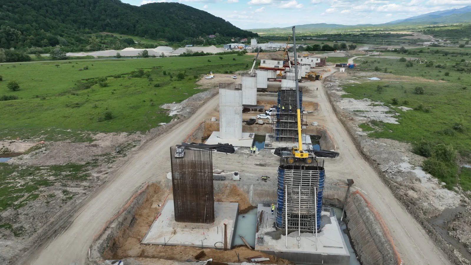 Radiografia șantierului de pe Autostrada Sibiu - Făgăraș A13, finanțată cu 6.390.000.000 de lei: Cât s-a lucrat pe cele patru loturi